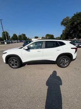 Used 2024 Chevrolet Trax LT w/ Driver Confidence Package image 5