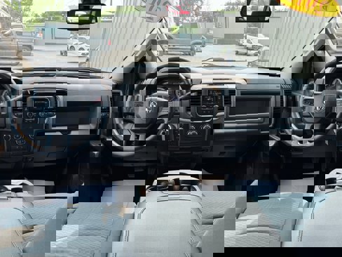 Used 2013 RAM 1500 Express image 22