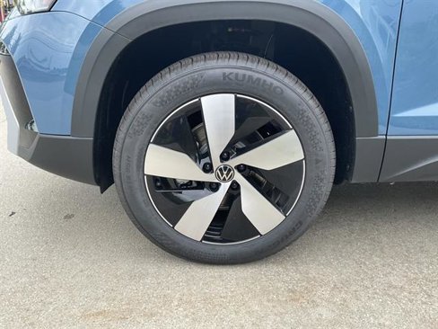 New 2025 Volkswagen Taos S image 14
