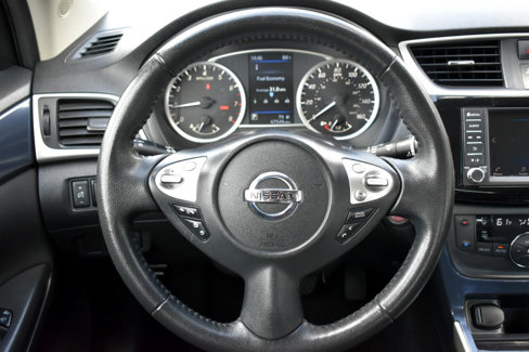 Used 2019 Nissan Sentra SR image 14