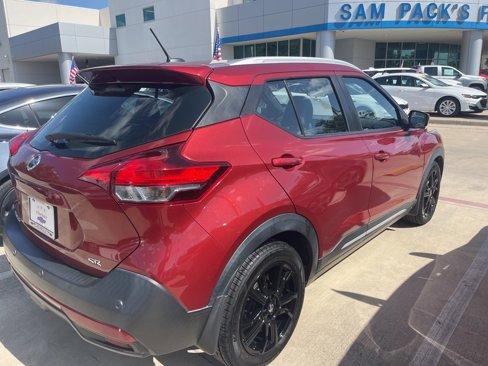 Used 2020 Nissan Kicks SR image 11