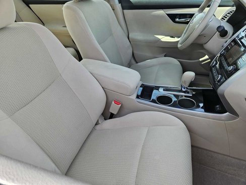 Used 2014 Nissan Altima 2.5 SV image 14