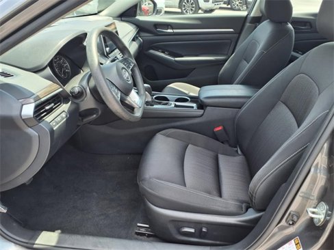 Used 2023 Nissan Altima 2.5 SV image 8