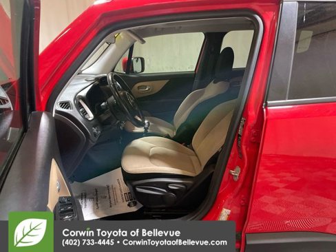 Used 2015 Jeep Renegade Latitude w/ Cold Weather Group II image 12