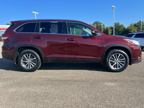 Used 2019 Toyota Highlander XLE image 5