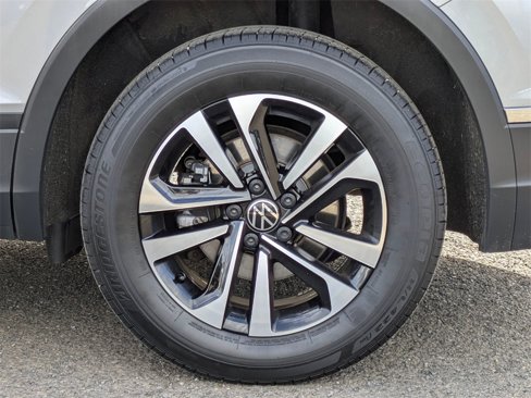 Used 2022 Volkswagen Tiguan S image 35