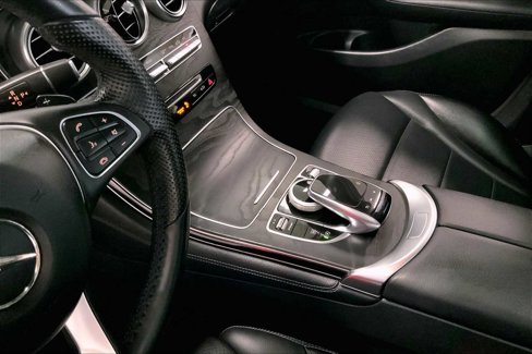 Used 2018 Mercedes-Benz GLC 300 4MATIC image 15