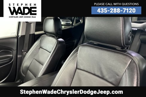 Used 2023 GMC Terrain SLT image 16