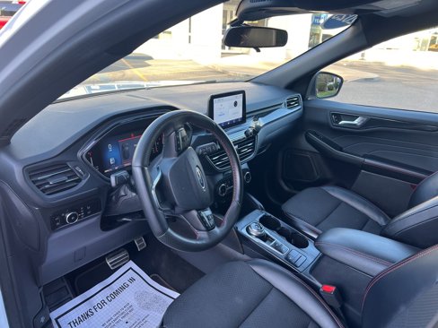 Used 2023 Ford Escape ST-Line Select image 18