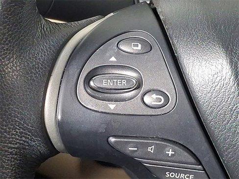 Used 2016 Nissan Pathfinder SL w/ SL Tech Package image 24