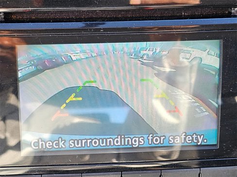 Used 2018 Nissan Rogue Sport S image 23