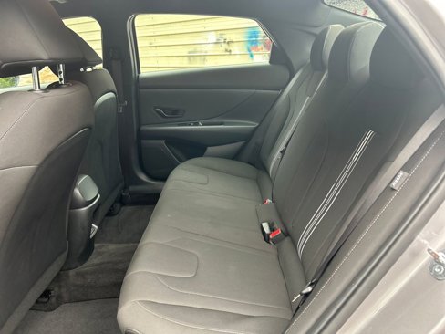 Certified 2025 Hyundai Elantra Sport image 20