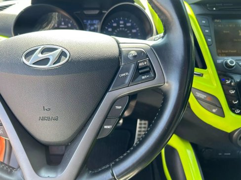 Used 2015 Hyundai Veloster Turbo image 14