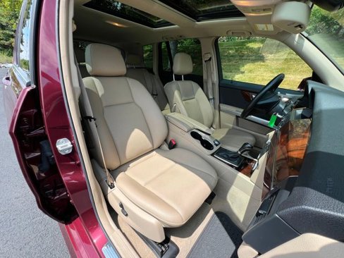 Used 2011 Mercedes-Benz GLK 350 4MATIC image 25
