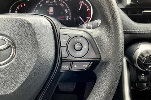Used 2024 Toyota RAV4 XLE image 24