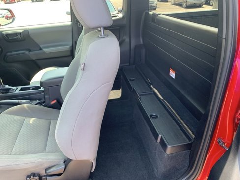 Used 2021 Toyota Tacoma SR image 15
