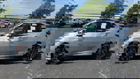 Used 2017 Honda Civic Sport Touring image 6