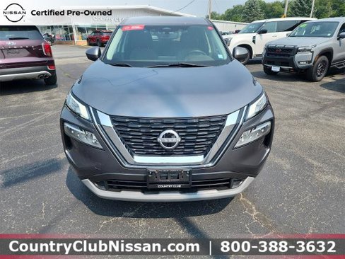 Certified 2023 Nissan Rogue SV image 3