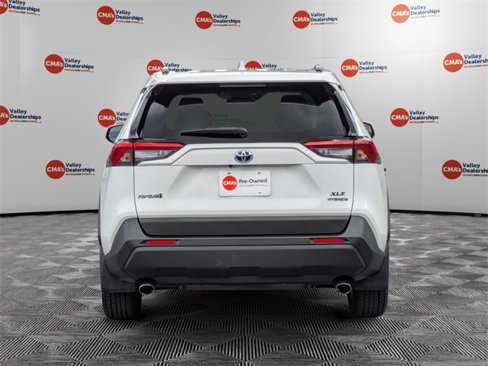 Used 2019 Toyota RAV4 XLE image 6