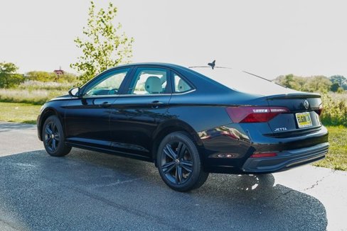 Certified 2023 Volkswagen Jetta SE image 23