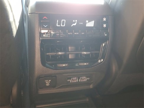 Used 2021 Jeep Grand Cherokee L Limited w/ MOPAR Finishing Package image 14
