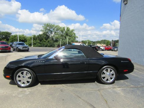Used 2002 Ford Thunderbird image 21