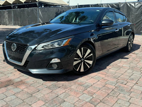 Used 2020 Nissan Altima 2.5 SL image 1