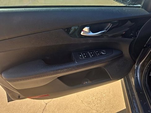Used 2023 Kia Forte GT image 10