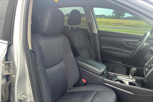 Used 2017 Nissan Altima 2.5 SV image 8