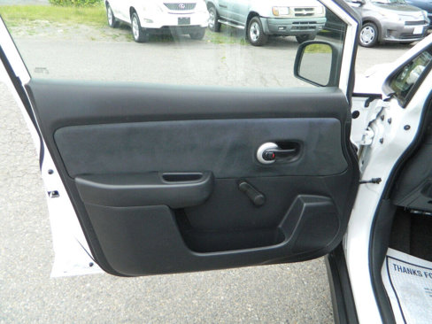 Used 2009 Nissan Versa 1.8 S w/ ABS Pkg image 19