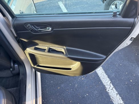 Used 2012 Chevrolet Impala LTZ image 21