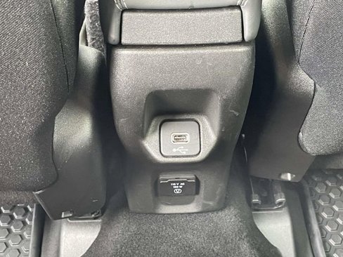 Used 2022 Jeep Renegade Latitude w/ Convenience Group image 28