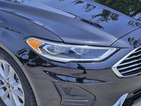 Used 2019 Ford Fusion SEL image 9