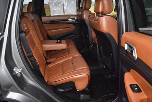Used 2012 Jeep Grand Cherokee Overland Summit image 36