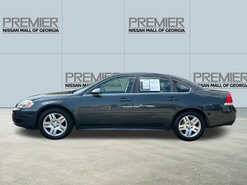 Used 2015 Chevrolet Impala LT w/ LT Sunroof Package image 8