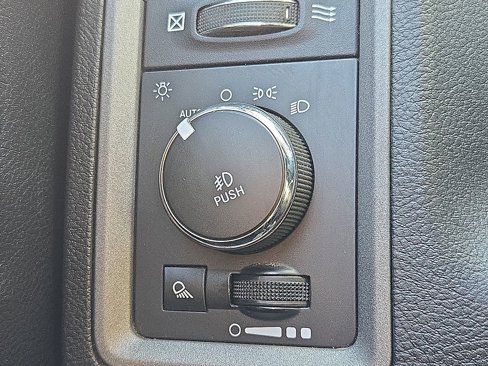 Used 2019 RAM 1500 Express image 30