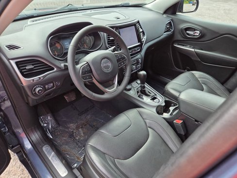 Used 2021 Jeep Cherokee Limited image 11