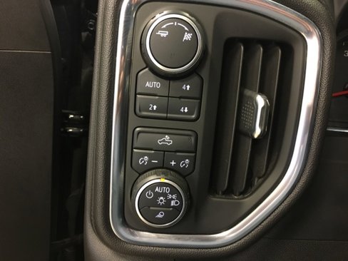 Used 2019 Chevrolet Silverado 1500 LT w/ All-Star Edition image 35