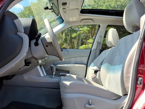 Used 2010 Subaru Forester 2.5X Premium image 7