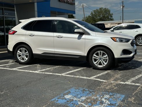 Used 2019 Ford Edge SEL w/ Equipment Group 201A image 4