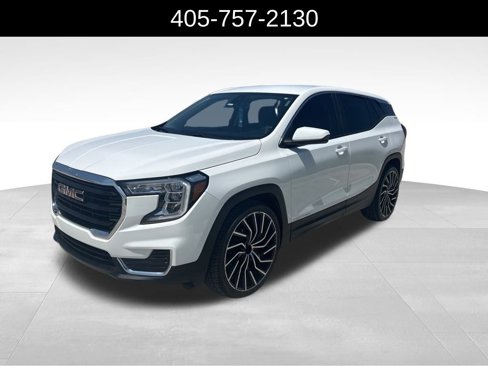 Used 2022 GMC Terrain SLE image 1