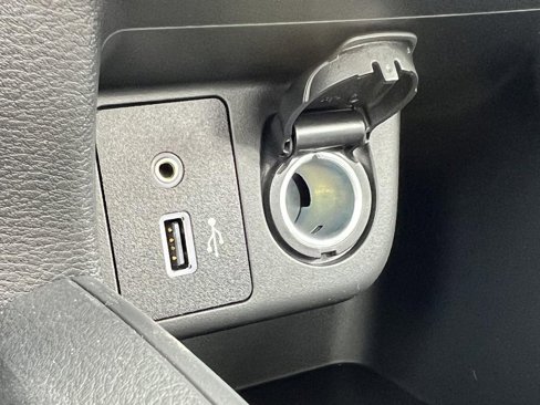 Used 2025 Nissan Versa S image 23