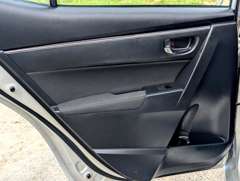 Used 2019 Toyota Corolla XLE image 29