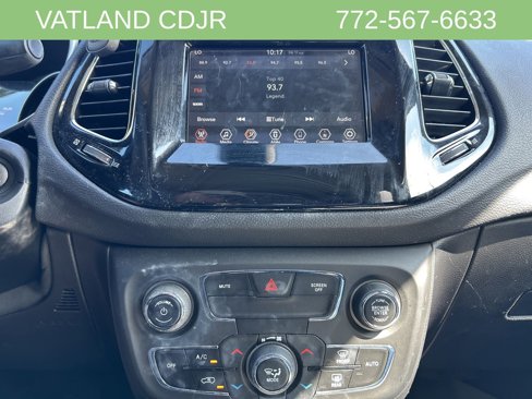 Certified 2021 Jeep Compass Latitude image 20