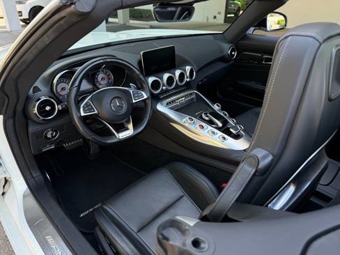 Used 2018 Mercedes-Benz AMG GT Roadster image 26