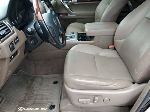 Used 2017 Lexus GX 460 Premium image 32