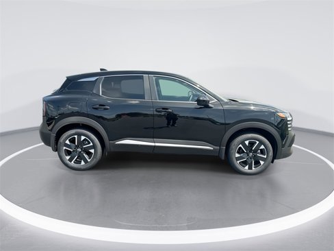 New 2025 Nissan Kicks SV image 9