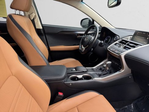 Used 2017 Lexus NX 300h AWD image 15