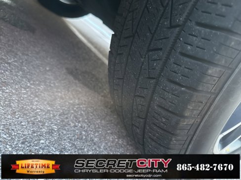 Used 2018 Dodge Journey SE w/ Blacktop Package image 9