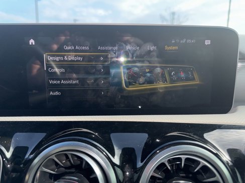 Used 2020 Mercedes-Benz A 220 4MATIC image 9